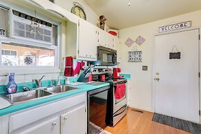 'the Treehouse' in Cherokee Village: Deck & Views