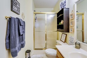 'the Treehouse' in Cherokee Village: Deck & Views