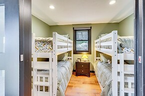 1 Mi to Marina: Cabin w/ Views Near Atwood Lake!