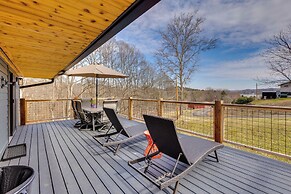 1 Mi to Marina: Cabin w/ Views Near Atwood Lake!