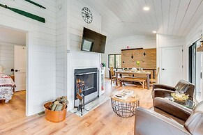 1 Mi to Marina: Cabin w/ Views Near Atwood Lake!