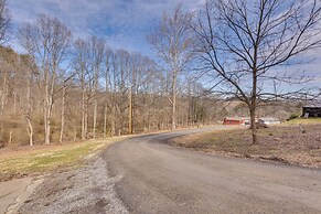 1 Mi to Marina: Cabin w/ Views Near Atwood Lake!