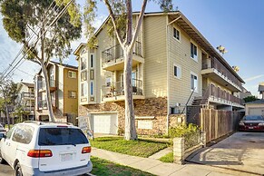 < 1 Mi to Ocean: Modern Long Beach Condo