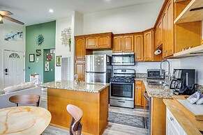 < 1 Mi to Ocean: Modern Long Beach Condo