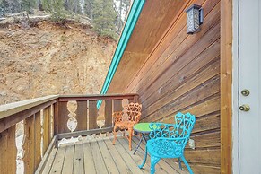 Walk to Main St: 'mountain Creek Home' w/ Chiminea