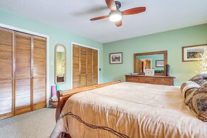 Walk to Main St: 'mountain Creek Home' w/ Chiminea