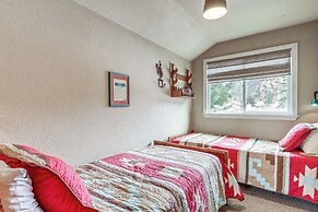 Walk to Main St: 'mountain Creek Home' w/ Chiminea