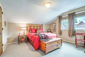 Walk to Main St: 'mountain Creek Home' w/ Chiminea