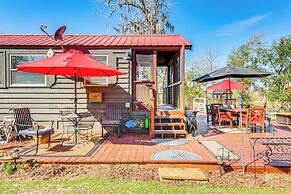 Lakefront Cabin in Brinson: Behind the Moon