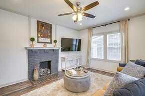 Walk to Eats: Midtown Memphis Home w/ Patio!