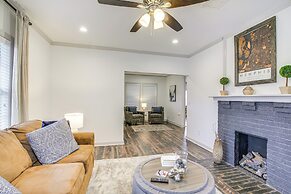 Walk to Eats: Midtown Memphis Home w/ Patio!