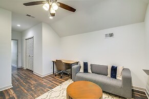 Walk to Eats: Midtown Memphis Home w/ Patio!