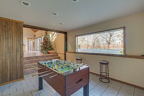 Lakefront Osage Beach Retreat: Dock Access!