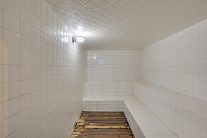 Lakefront Osage Beach Retreat: Dock Access!