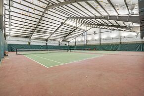 Lakefront Osage Beach Retreat: Dock Access!