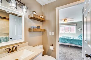 Lakefront Osage Beach Retreat: Dock Access!