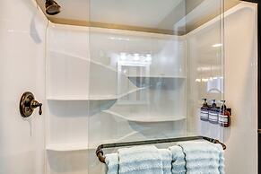 Lakefront Osage Beach Retreat: Dock Access!