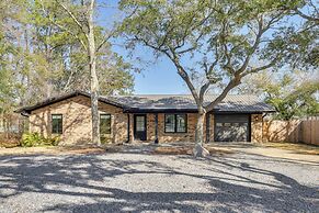 Sups & Dock at Waterfront Home in Freeport