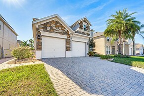 16 Mi to Disney: Home w/ Pool & Grill in Davenport