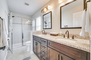 16 Mi to Disney: Home w/ Pool & Grill in Davenport