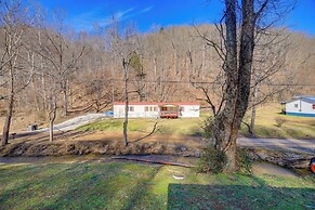 8 Mi to Hatfield-mccoy Trails: Cabin in Delbarton