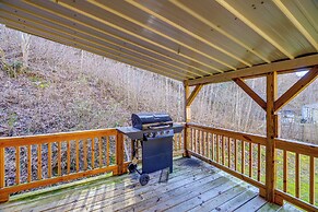 8 Mi to Hatfield-mccoy Trails: Cabin in Delbarton