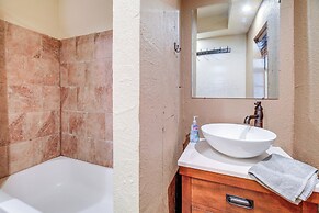 8 Mi to Hatfield-mccoy Trails: Cabin in Delbarton