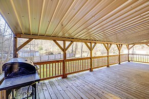 8 Mi to Hatfield-mccoy Trails: Cabin in Delbarton