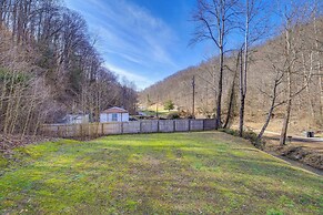 8 Mi to Hatfield-mccoy Trails: Cabin in Delbarton