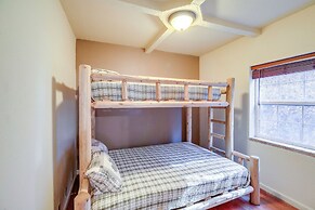 8 Mi to Hatfield-mccoy Trails: Cabin in Delbarton