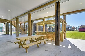 Steps to Shore: Pet-friendly Crystal Beach House