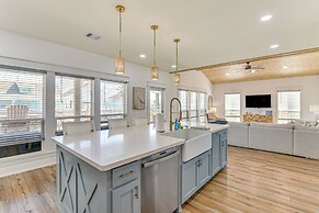 Steps to Shore: Pet-friendly Crystal Beach House