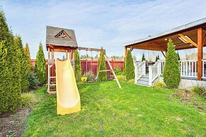 14 Mi to Tacoma Art Museum: Quiet Puyallup Getaway