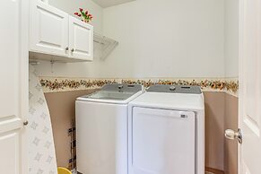 14 Mi to Tacoma Art Museum: Quiet Puyallup Getaway