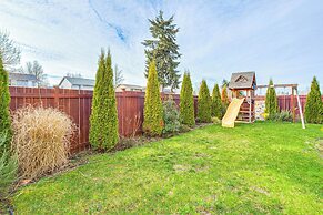 14 Mi to Tacoma Art Museum: Quiet Puyallup Getaway