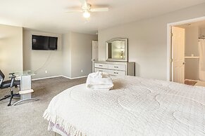 14 Mi to Tacoma Art Museum: Quiet Puyallup Getaway