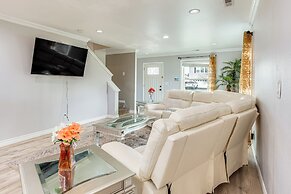 14 Mi to Tacoma Art Museum: Quiet Puyallup Getaway