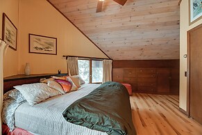 Near Canandaigua Lake: Retro Cabin w/ Deck & Views