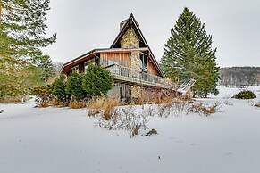 Near Canandaigua Lake: Retro Cabin w/ Deck & Views