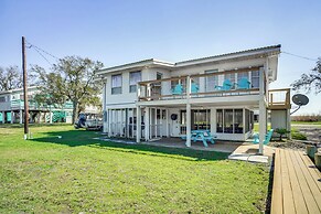 1 Mi to Cypremort Point: Waterfront Gem w/ Dock!