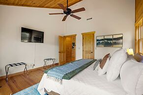 Eagle Nest Lodge Hot Tubs Mountain Views