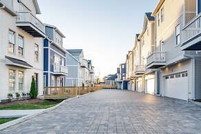 Stylish Retreat Near Germantown