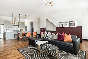 Stylish Retreat Near Germantown