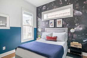 Stylish Retreat Near Germantown