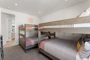 Olympic Escapes Silver 4 Bedroom Townhouse