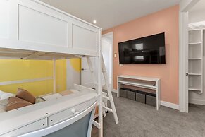 Olympic Escapes Gold 6 Bedroom Townhouse