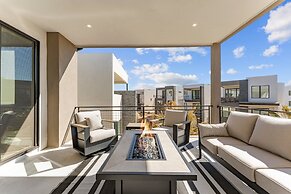 Olympic Escapes Gold 6 Bedroom Townhouse