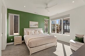 Olympic Escapes Gold 6 Bedroom Townhouse