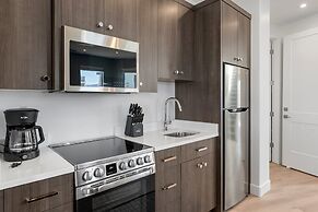 Olympic Escapes Gold 6 Bedroom Townhouse