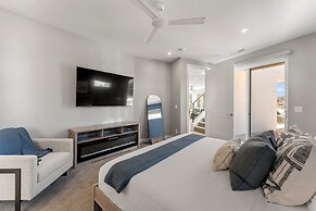 Olympic Escapes Gold 6 Bedroom Townhouse